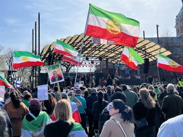 Hundratals demonstrerade – för Irans framtid