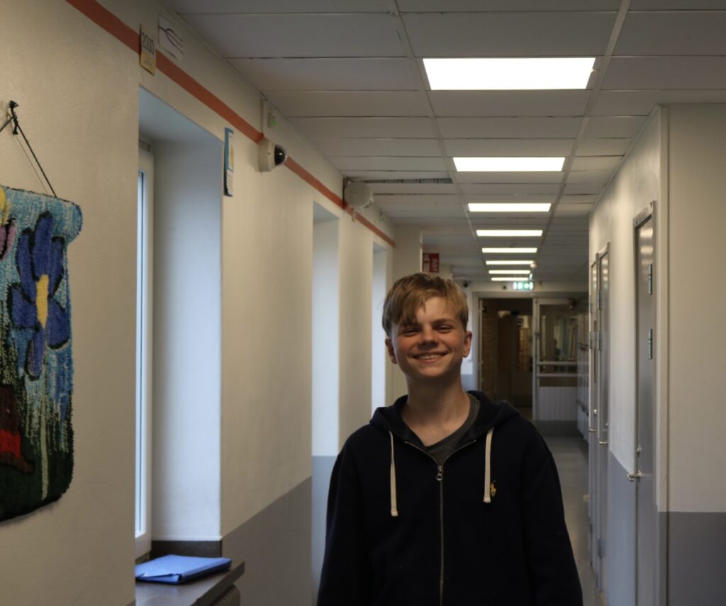 15åriga Mikas bok ska hjälpa unga förstå pengar