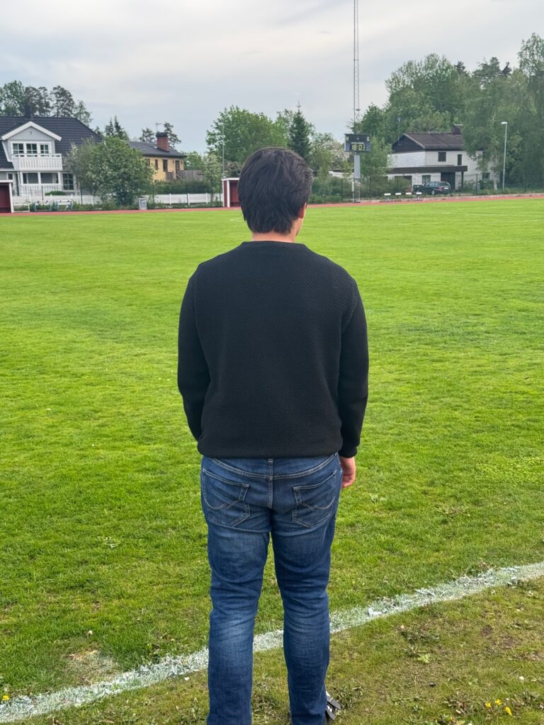 Hat och hot mot unga fotbollsdomare